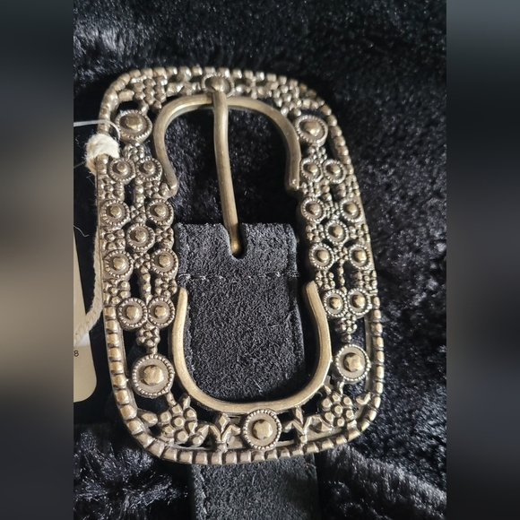FREE PEOPLE Black Suade Leather  Belt with Ornate Brushed Gold Buckle. NWT. - Picture 3 of 8